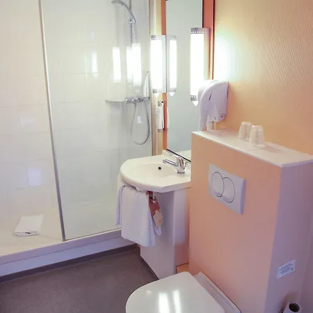 Ibis Centre 3*