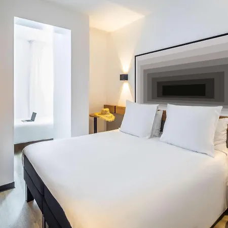 Ibis Centre 3*