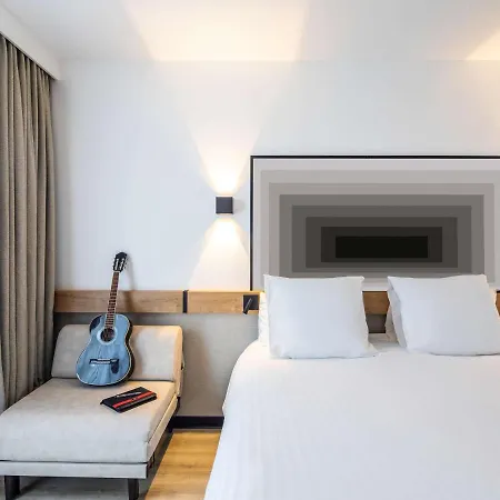 Ibis Centre Hotel 3*