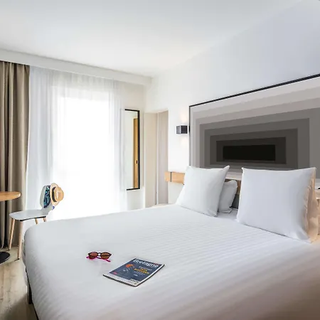 Ibis Centre 3*
