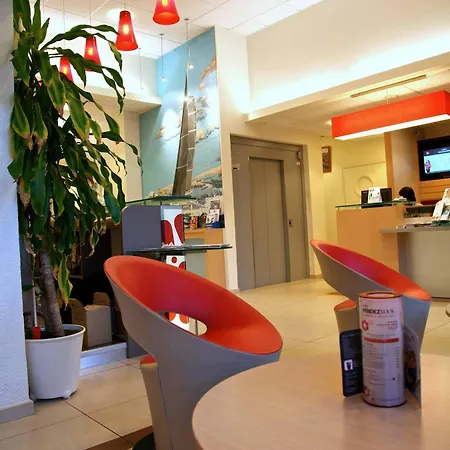 Ibis Centre Hotel