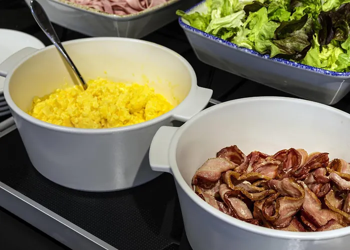 宜必思布雷斯特中心酒店