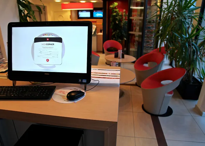 宜必思布雷斯特中心酒店