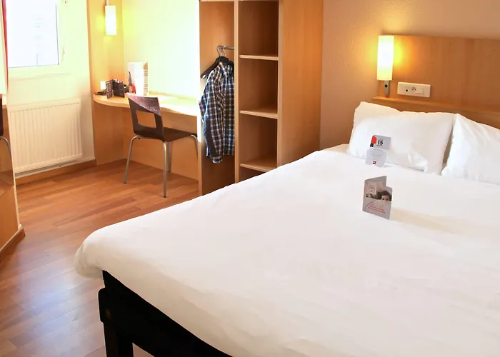 Ibis Centre 3*