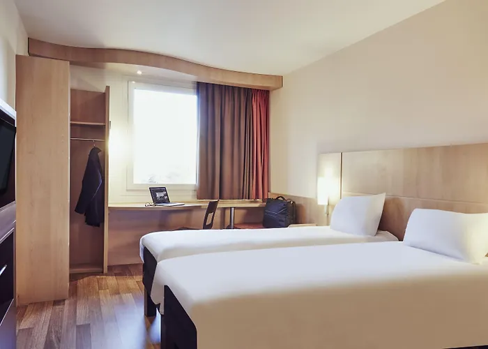 Ibis Centre 3*