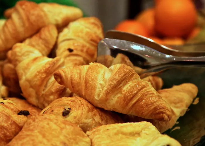 Ibis Centre Hotel 3*