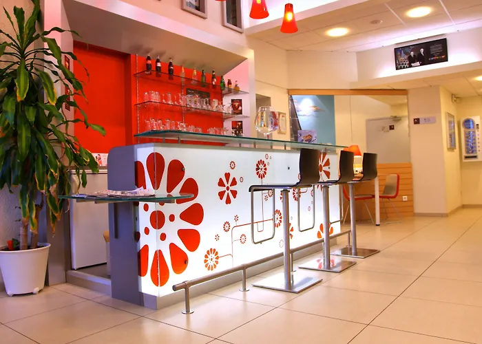 宜必思布雷斯特中心酒店 酒店