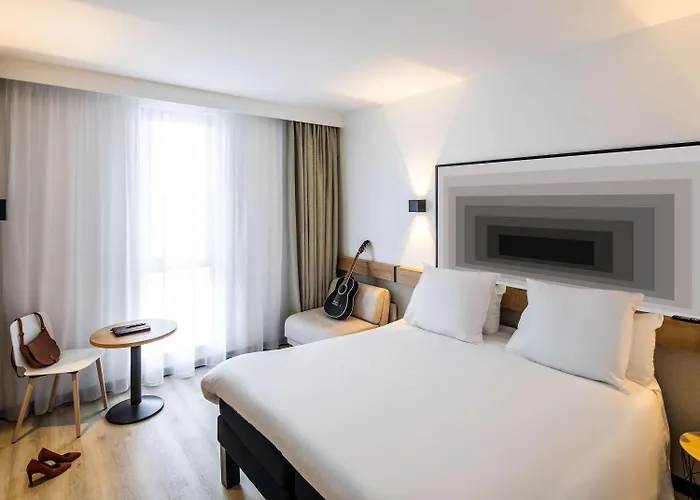 宜必思布雷斯特中心酒店 酒店